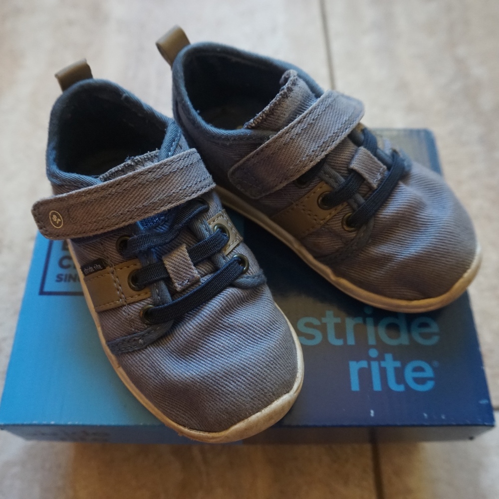 Stride Rite sneakers, toddler 6.5 wide